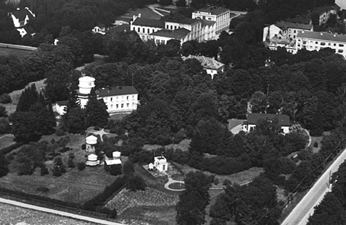 Aerial photo of the Observatory park in 1935. Uppsala stadsbibliotek, Uppsala- och Upplandssamlingen.
